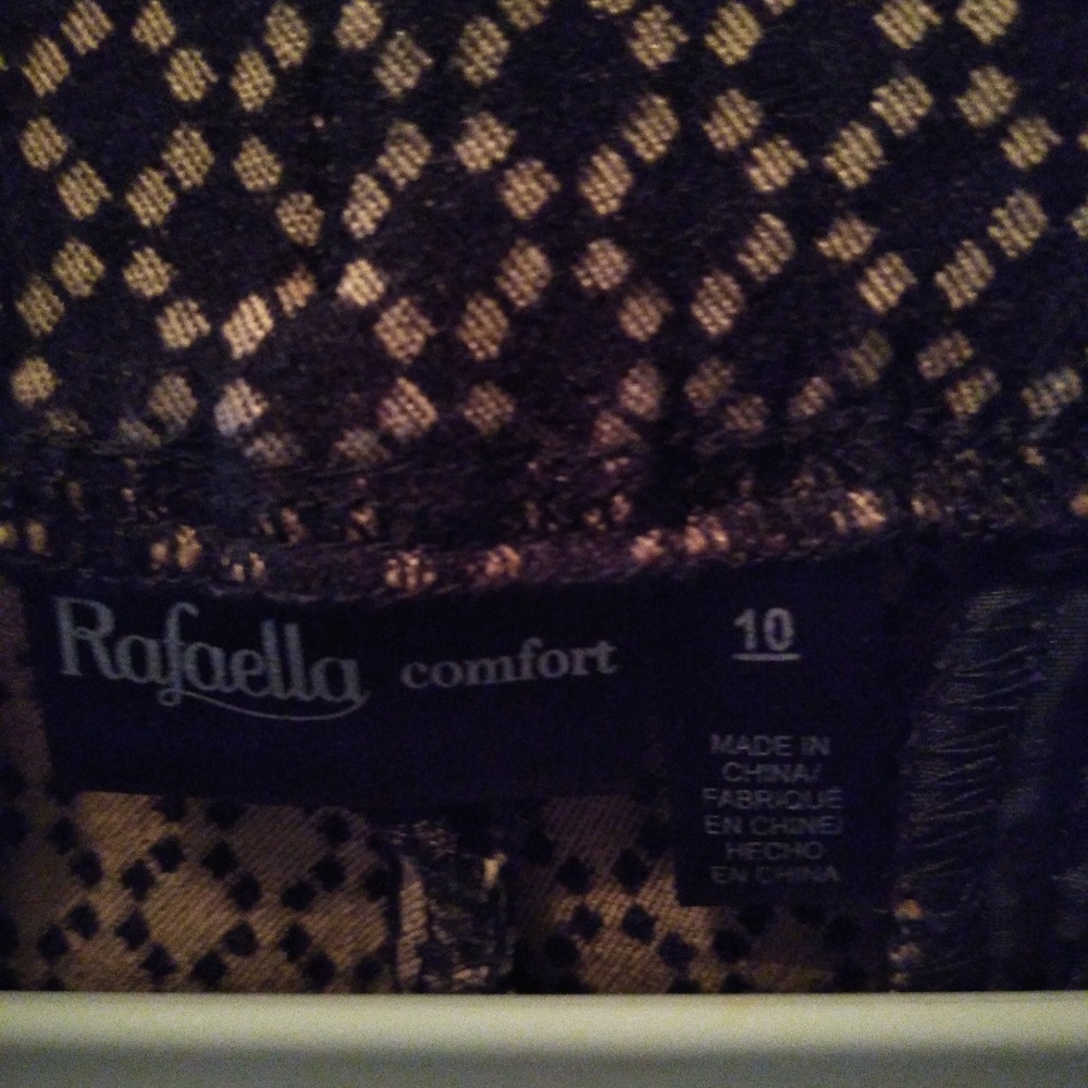 Pants - Picture 3 of 4